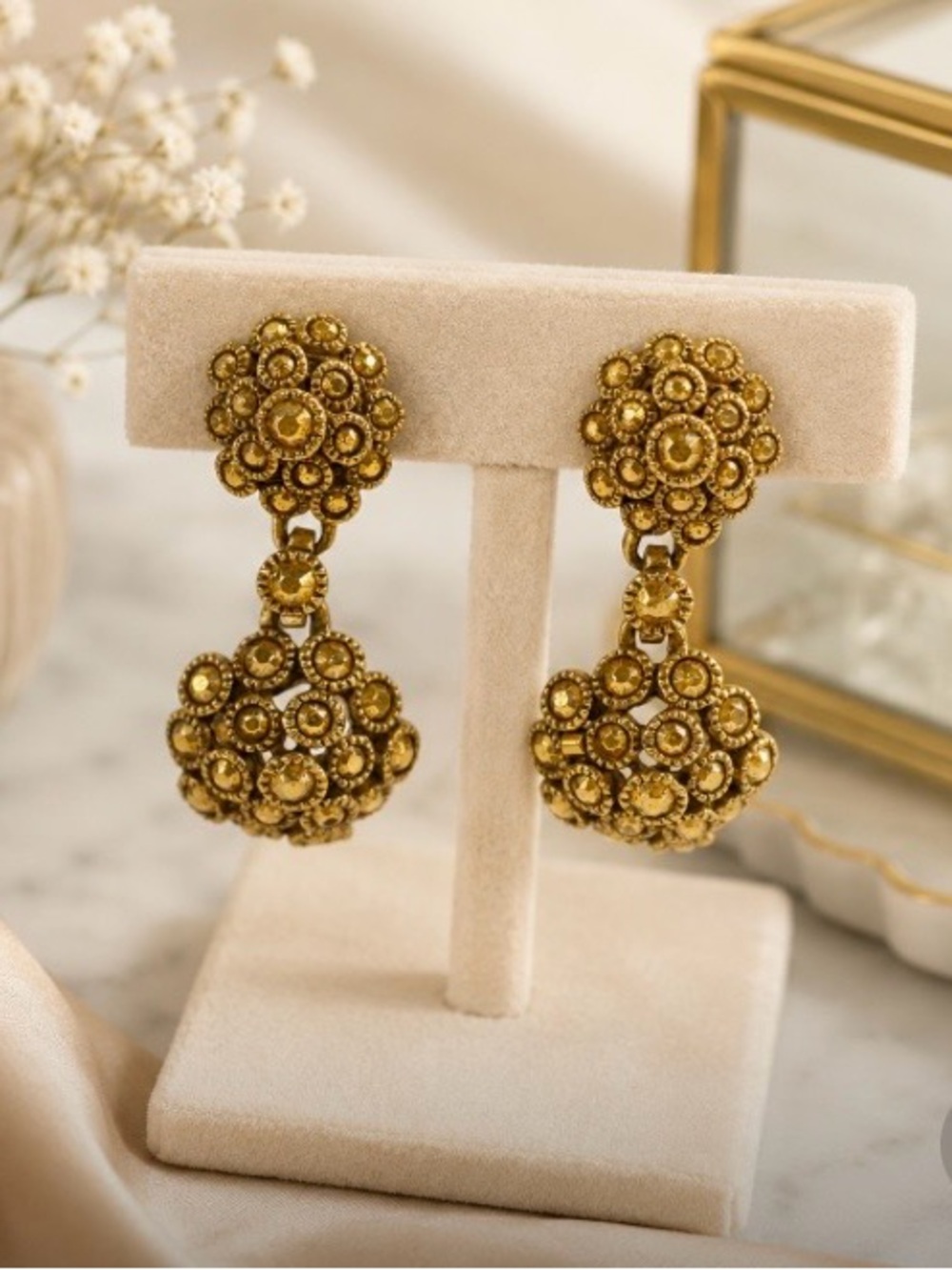 Vintage Gold Tone Textured Dome Cluster Dangle Clip On Earrings Statement Retro
